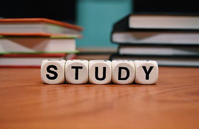 加強法律法規學習