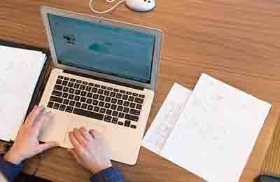 財務(wù)風(fēng)險國內(nèi)外研究現(xiàn)狀